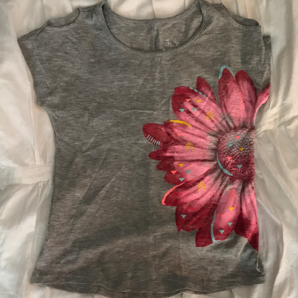 Girls Justice shirt. Size 8.